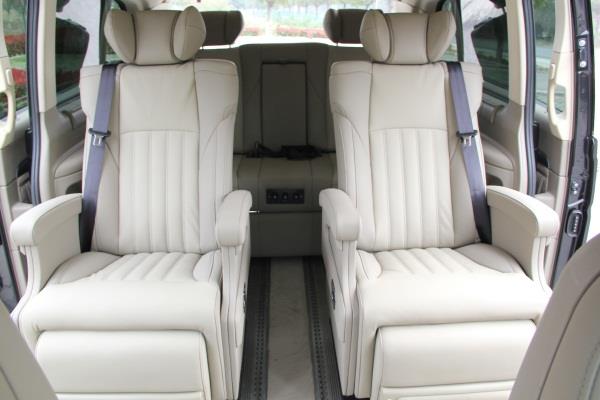 coach seats.jpg